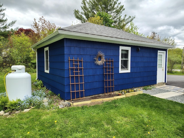 90 Whig St, Winterport, ME 04496 - view of garage