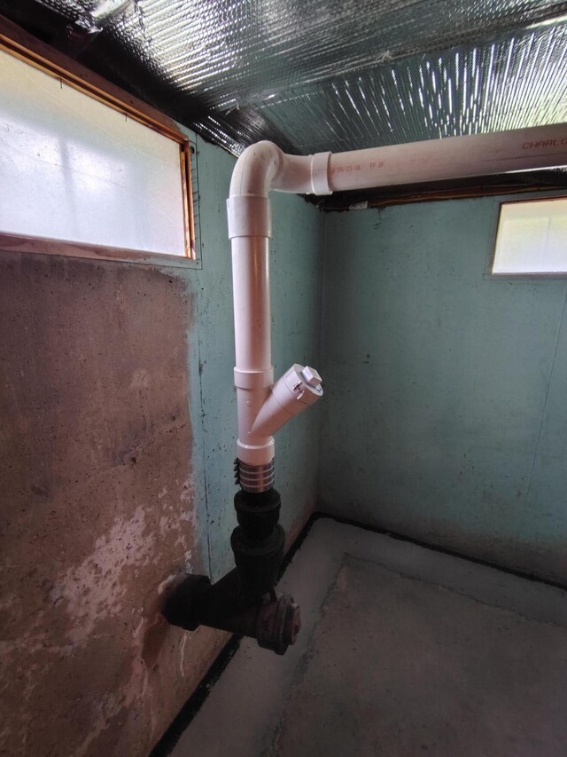 90 Whig St, Winterport, ME 04496 - view of basement