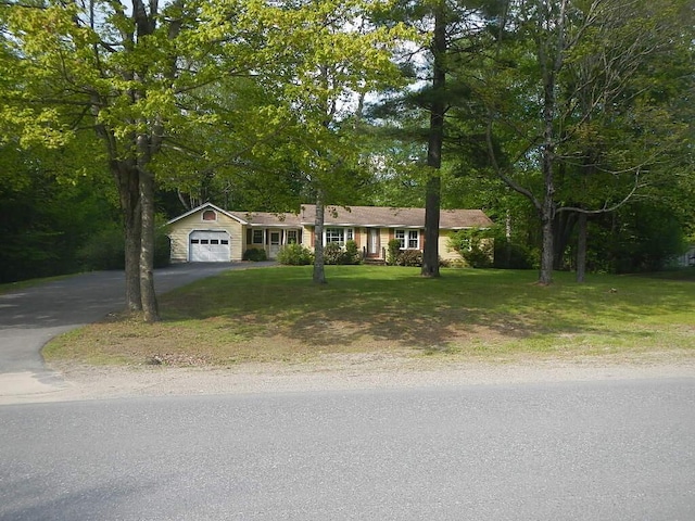 112 Penobscot Valley Ave, Lincoln, ME 04457 - photo 1