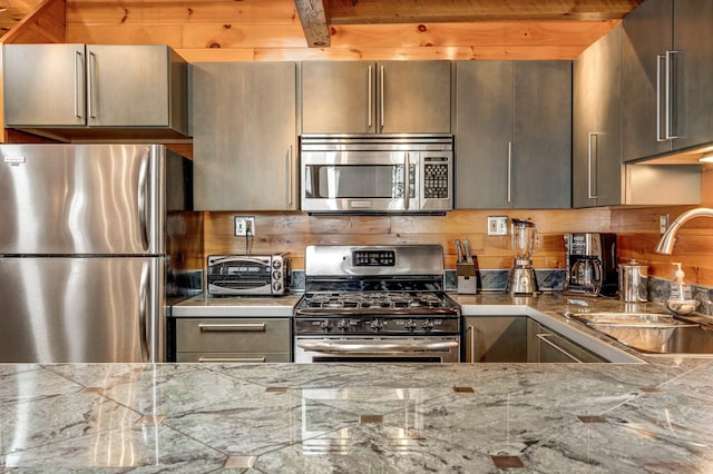 108/9 113 Sandy Beach Rd, Glenburn, ME 04401 - kitchen with appliances with stainless steel finishes and a sink