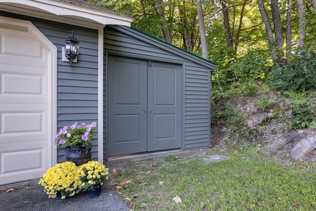 252 General Turner Hill Rd, Turner, ME 04282 - view of outbuilding featuring an outdoor structure