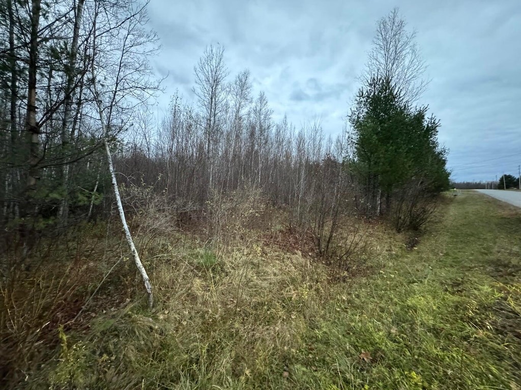 8 Caron Dr, Howland, ME 04448