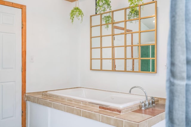 285 Hockomock Rd, Woolwich, ME 04579 - bathroom featuring a garden tub