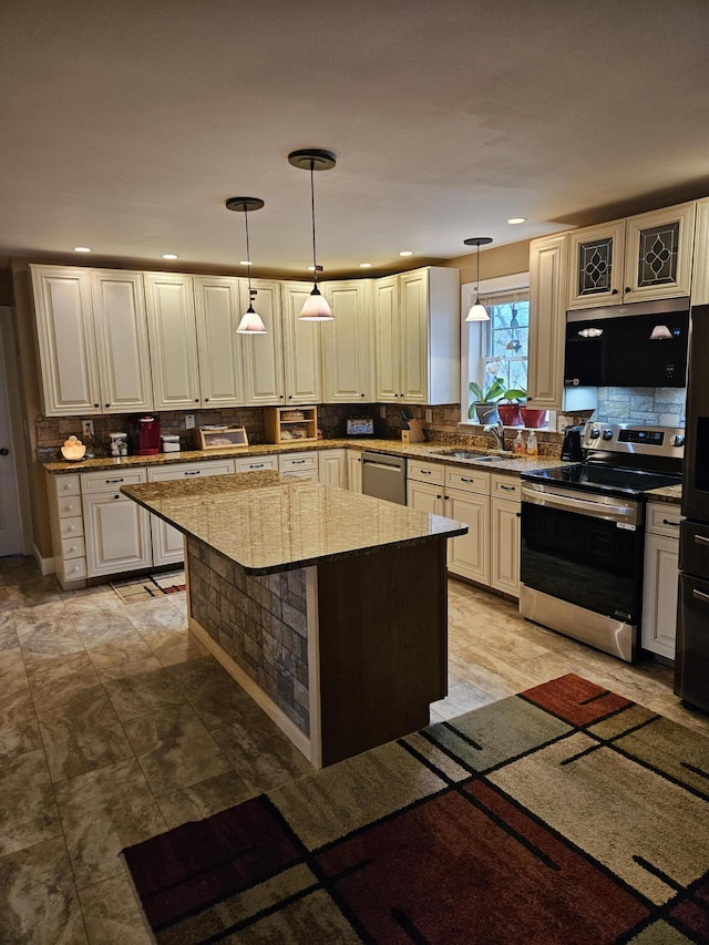 25 Gregory Dr, Sanford, ME 04073 - photo 7