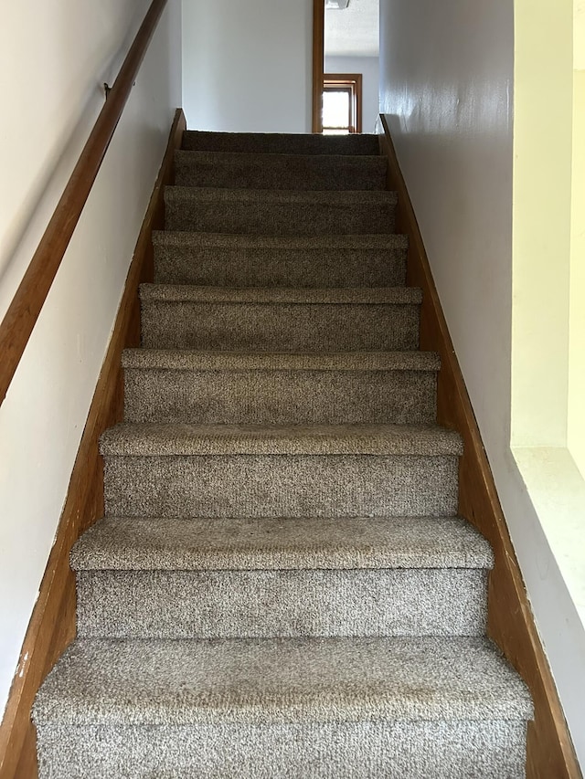 669 New Dam Rd, Waterboro, ME 04061 - view of stairs