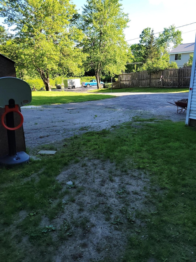 view of yard featuring fence