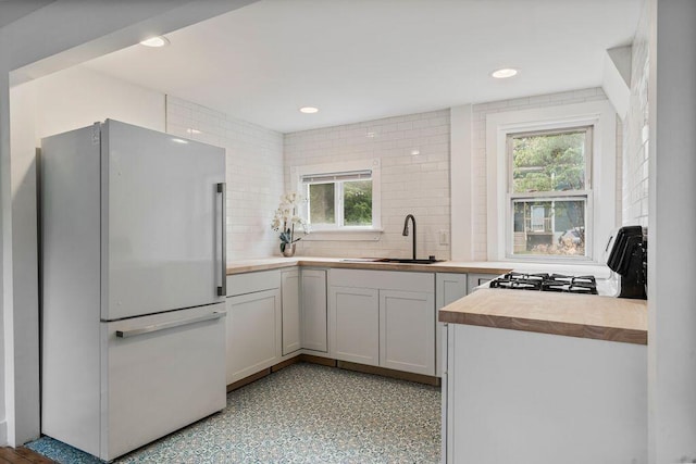 10 Fountain St, Gardiner, ME 04345 - photo 15