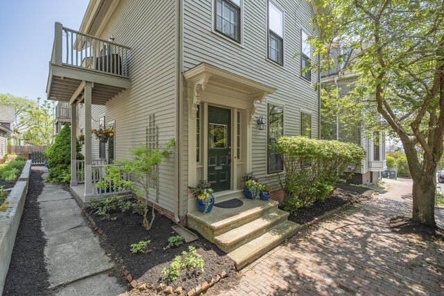 15 Obrion St Unit A, Portland, ME 04101 - entrance to property with a balcony