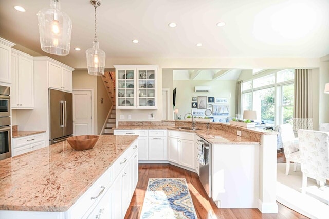 5 Josias Ln, Ogunquit, ME 03907