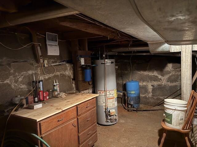 49 Pequawket Trl, Baldwin, ME 04024 - utilities with water heater