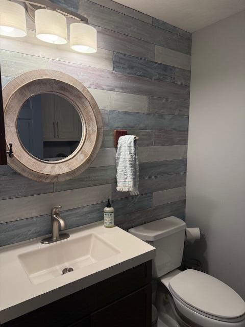 54 Black Smith Rd Unit 13, Wells, ME 04090 - bathroom with vanity and toilet