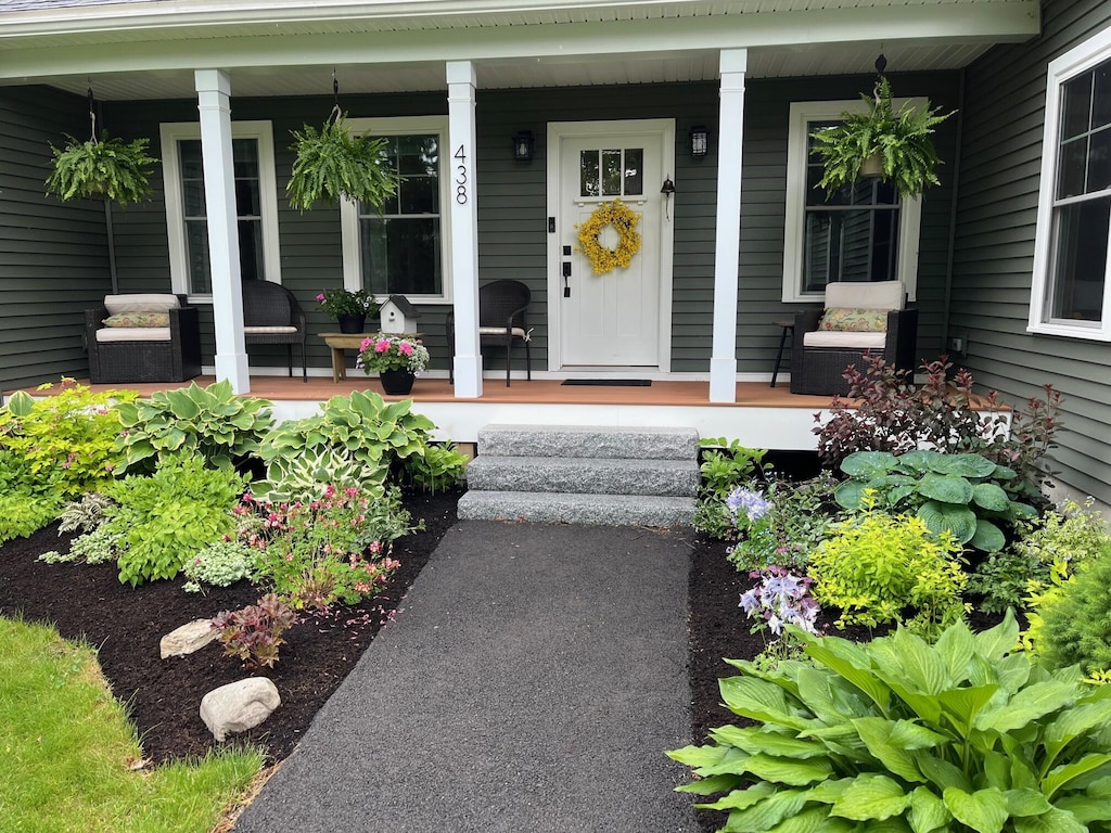438 Chestnut Ln, Hermon, ME 04401 - photo 1