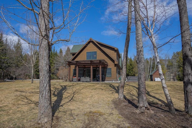 8 Sunset Ln, Kingfield, ME 04947 - view of front of home with a front lawn