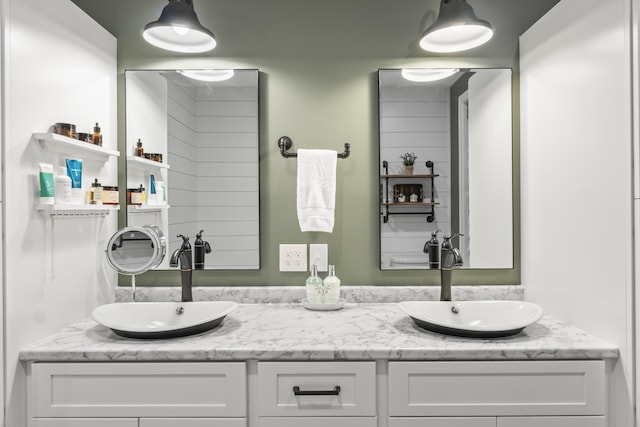 17 Wadlin Rd, Biddeford, ME 04005 - full bath with double vanity