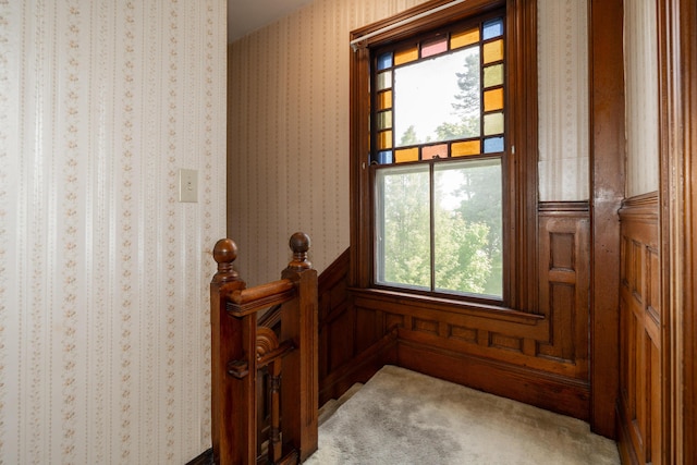 546 Main St, Westbrook, ME 04092 - detailed view of carpet and wallpapered walls