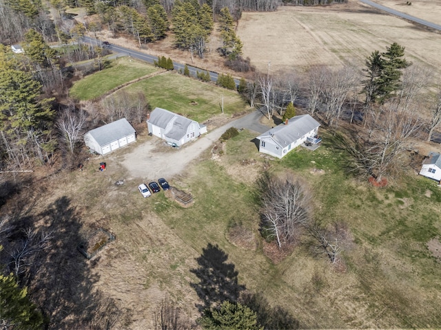 birds eye view of property featuring a rural view