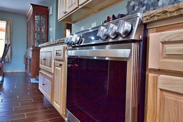 476 N Rd, Medford, ME 04463 - details with baseboards, dark wood-style floors, and oven