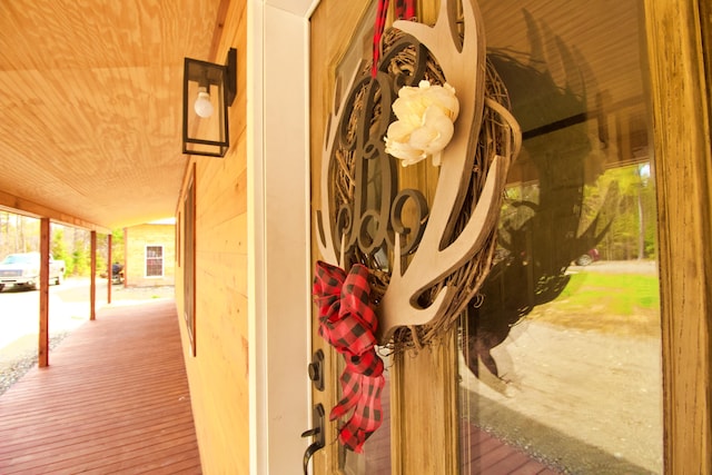 476 N Rd, Medford, ME 04463 - details featuring wooden walls
