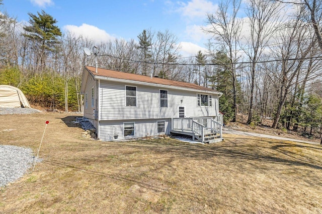 exterior space with a yard