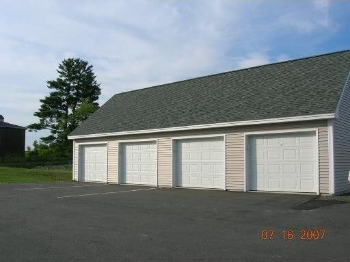 view of detached garage