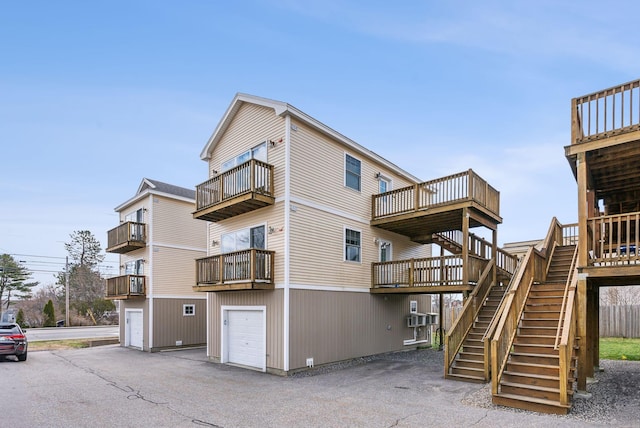 35 Barefoot Cottage Rd Unit 163, Wells, ME 04090 - exterior space featuring stairs