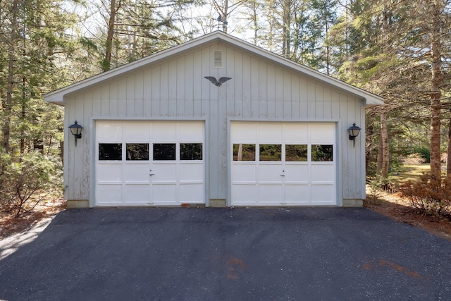 view of detached garage