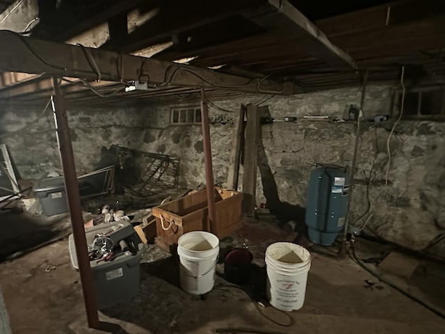 18 View St, Jonesport, ME 04649 - unfinished basement with a water pressure tank