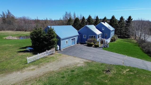 aerial view of property and surrounding area