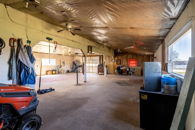 garage with a ceiling fan