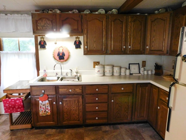 73 Spring St, Dexter, ME 04930