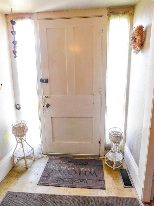 73 Spring St, Dexter, ME 04930