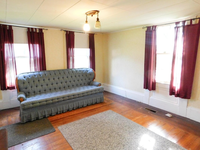 73 Spring St, Dexter, ME 04930