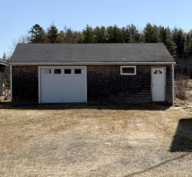view of detached garage
