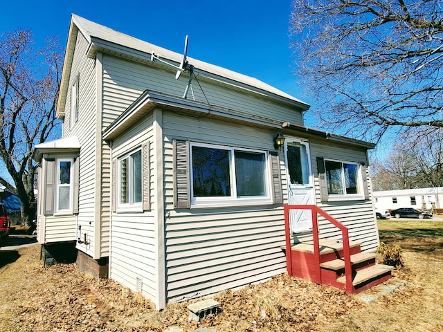 9 Locust St, Madison, ME 04950 - view of property exterior