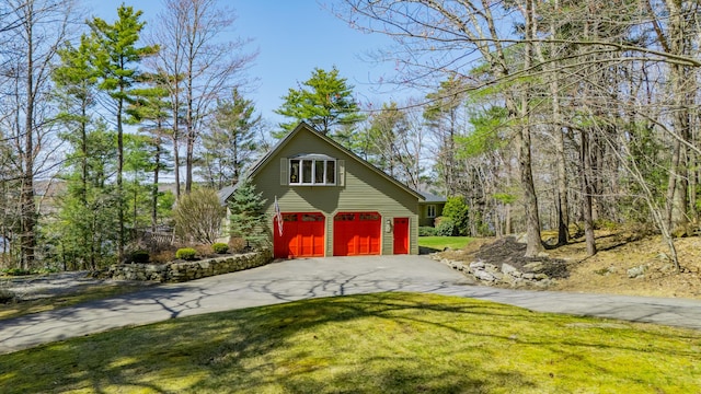 126 Middle Rd, Woolwich, ME 04579 - garage featuring driveway