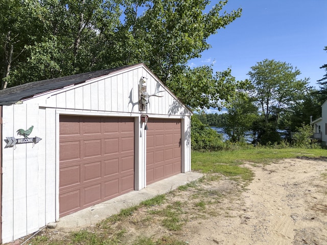 view of detached garage