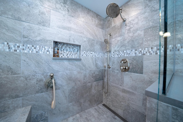 219 Middle Rd, Skowhegan, ME 04976 - bathroom featuring tiled shower