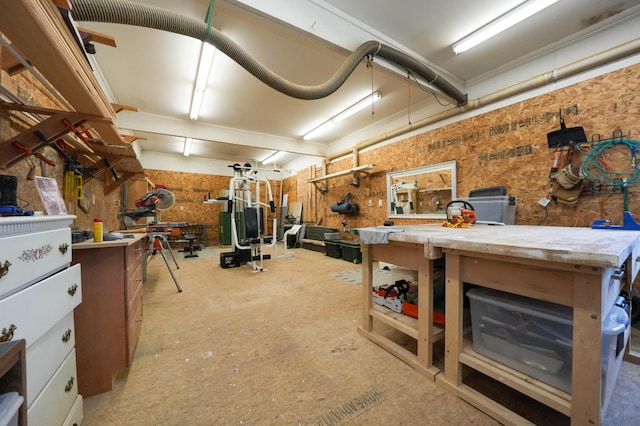 219 Middle Rd, Skowhegan, ME 04976 - garage featuring a workshop area