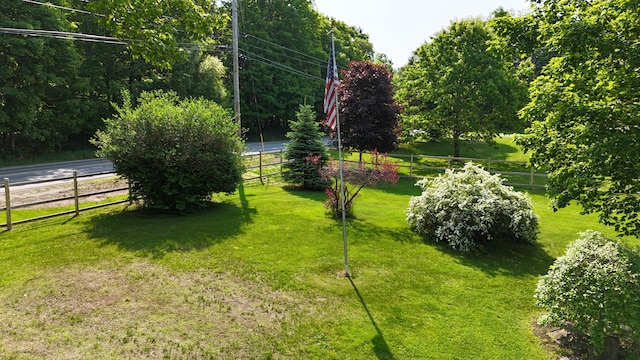 219 Middle Rd, Skowhegan, ME 04976 - view of yard
