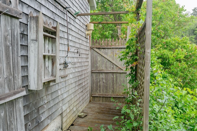 228 Atlantic Ave, Boothbay Harbor, ME 04538 - view of wooden deck