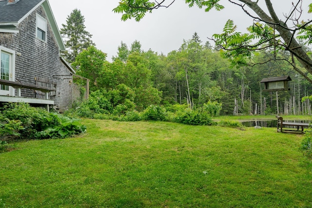 228 Atlantic Ave, Boothbay Harbor, ME 04538 - view of green lawn