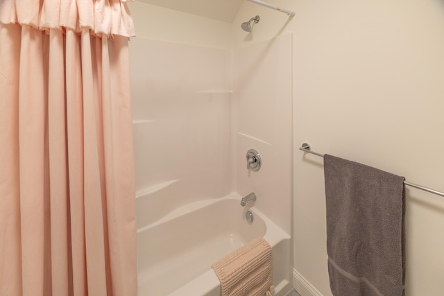 full bath with shower / bathtub combination with curtain