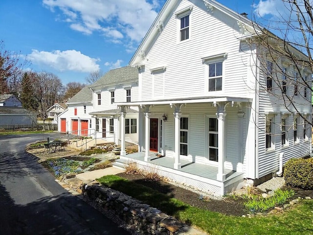 view of front of house with covered porch