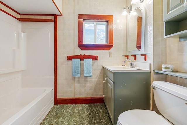 30 Munroe St, Bangor, ME 04401 - full bath with toilet, baseboards, vanity, shower / tub combination, and tile walls