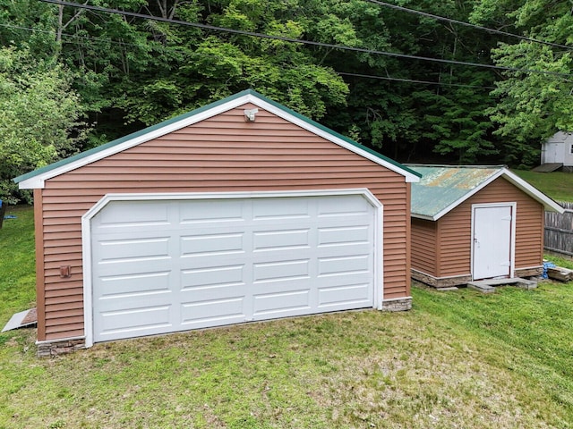 view of detached garage