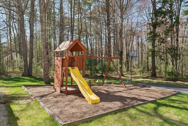 19 Windsor Pines Dr, Scarborough, ME 04074 - view of play area