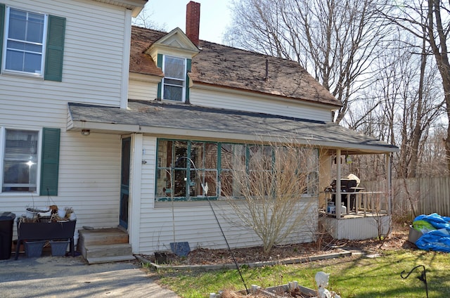 13 Hazen St, Norway, ME 04268 - view of front of house with fence