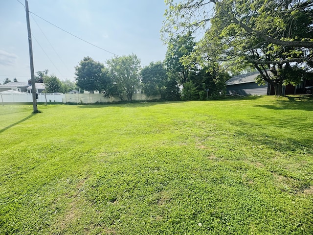 10 Laurette Cir, Caribou, ME 04736 - view of yard