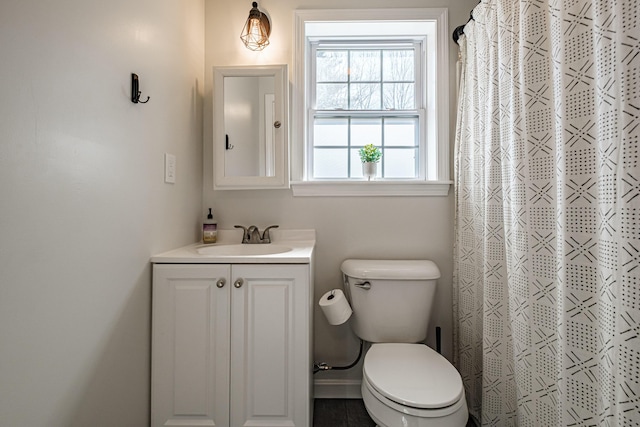 11 Sunny Brook Cir, Waterboro, ME 04061 - bathroom with toilet, baseboards, a shower with shower curtain, and vanity