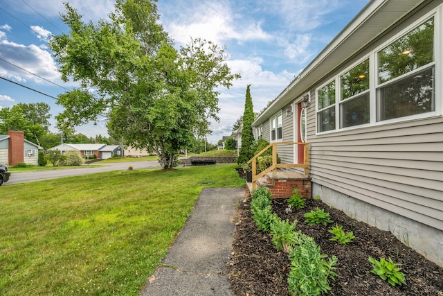 102 New Hampshire St, Millinocket, ME 04462 - view of green lawn